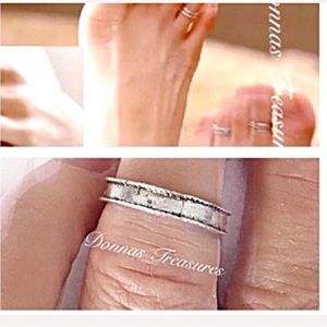 💐Antiqued Silver Open Backed Toe/Finger Ring